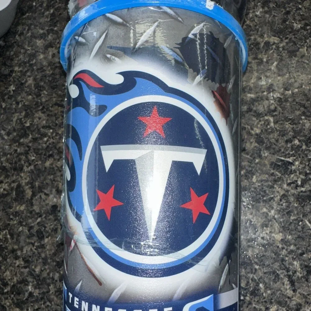 Tennessee Titans Helmet Cup 32oz Plastic with Straw
